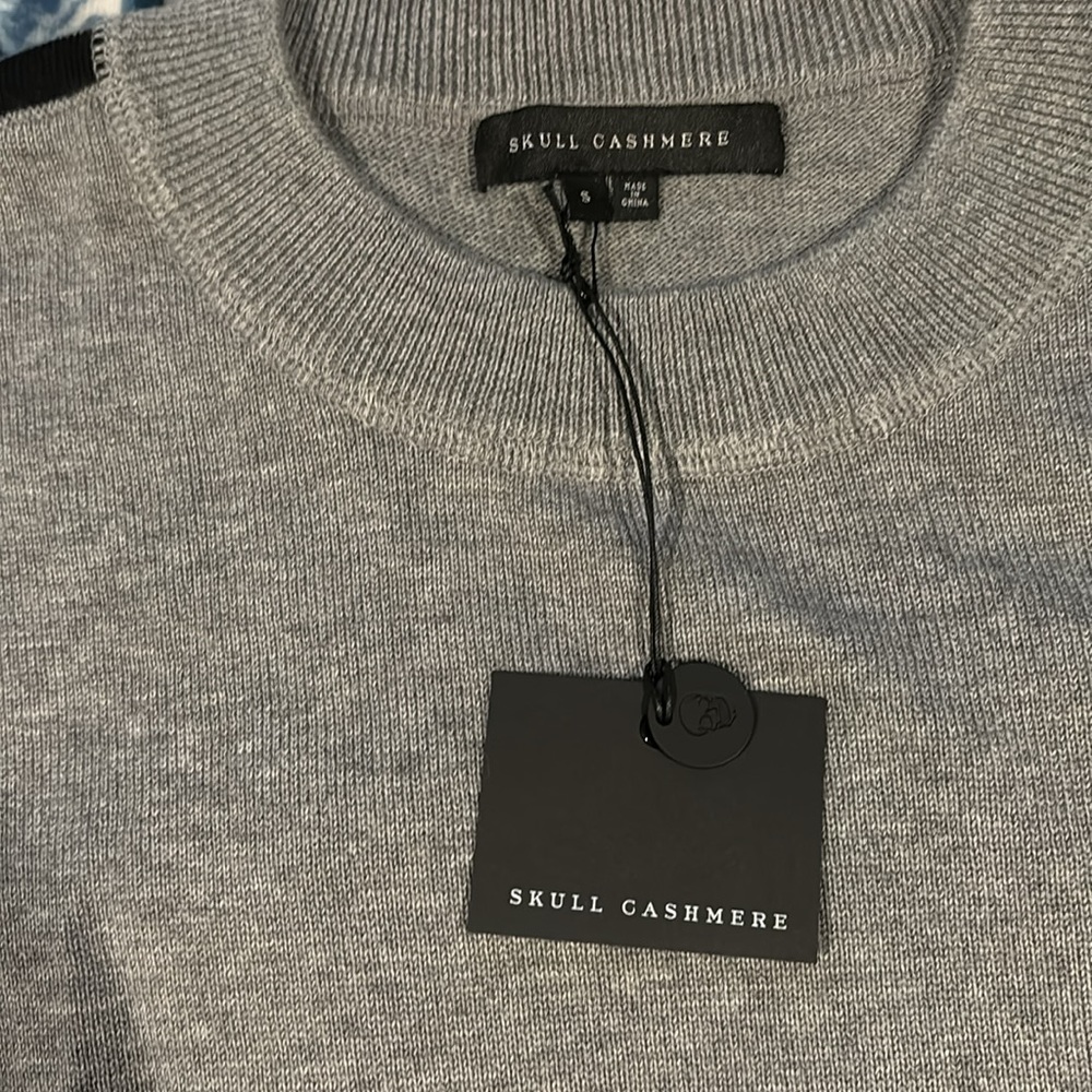 NWT SKULL CASHMERE SWEATER - Picture 3 of 3